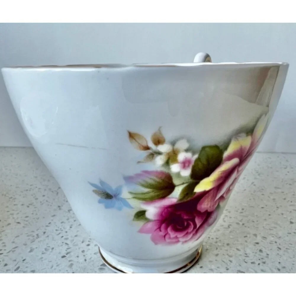 Regency English Bone China Cup & Saucer Floral Design Gold Trim Made In England